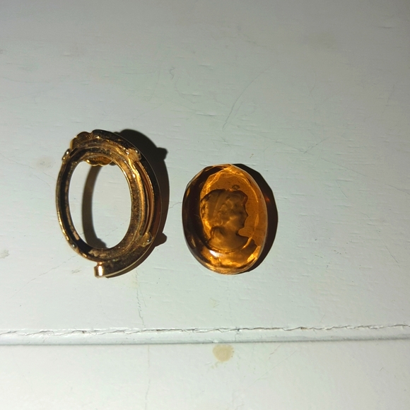 Vintage Topaz Cameo earrings and Brooch - Picture 4 of 7